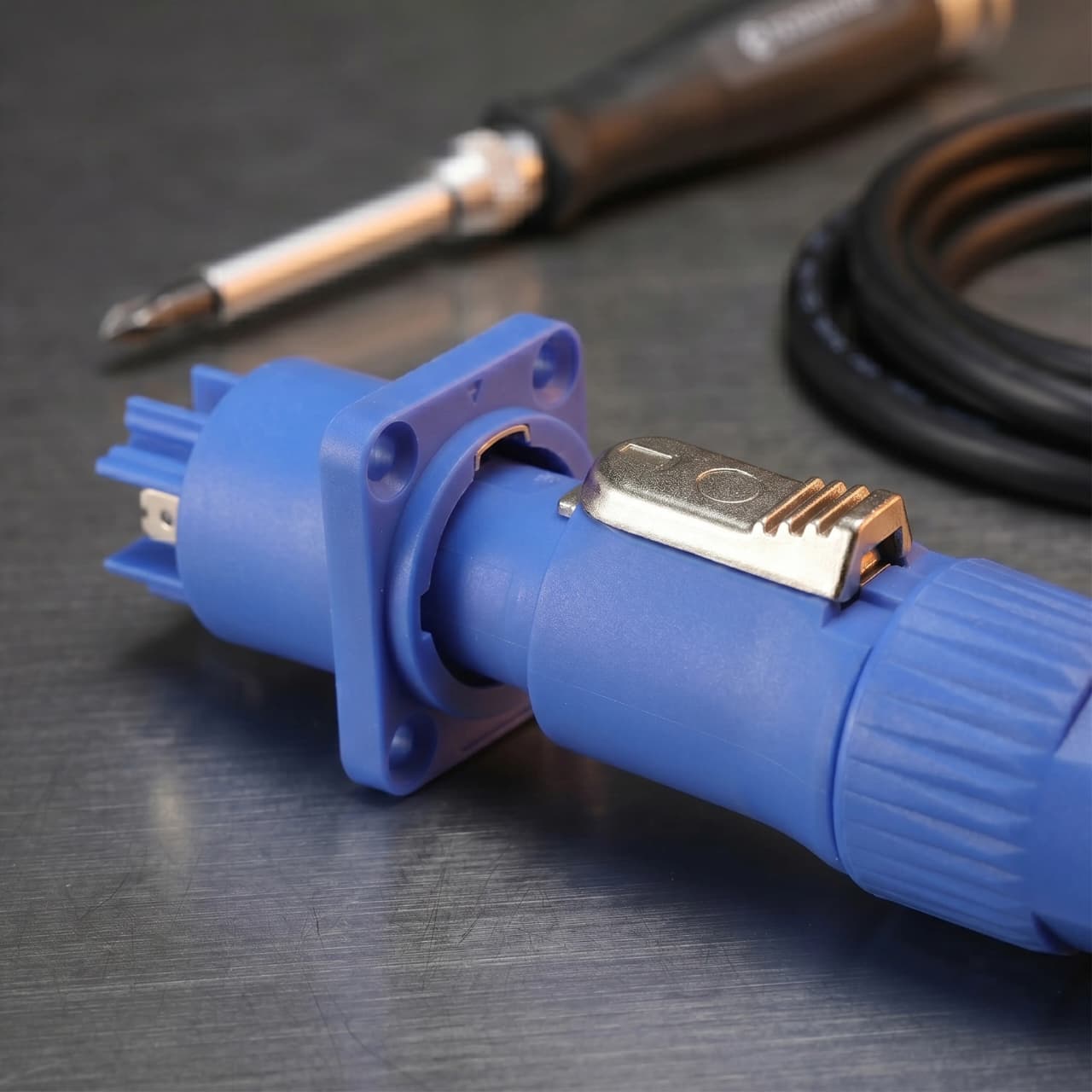 indoor 3 Pin Powercon Plug Male Jack 3 Core Blue Powercon in Out Powercon Connector Input and Output Speakon Power Connector